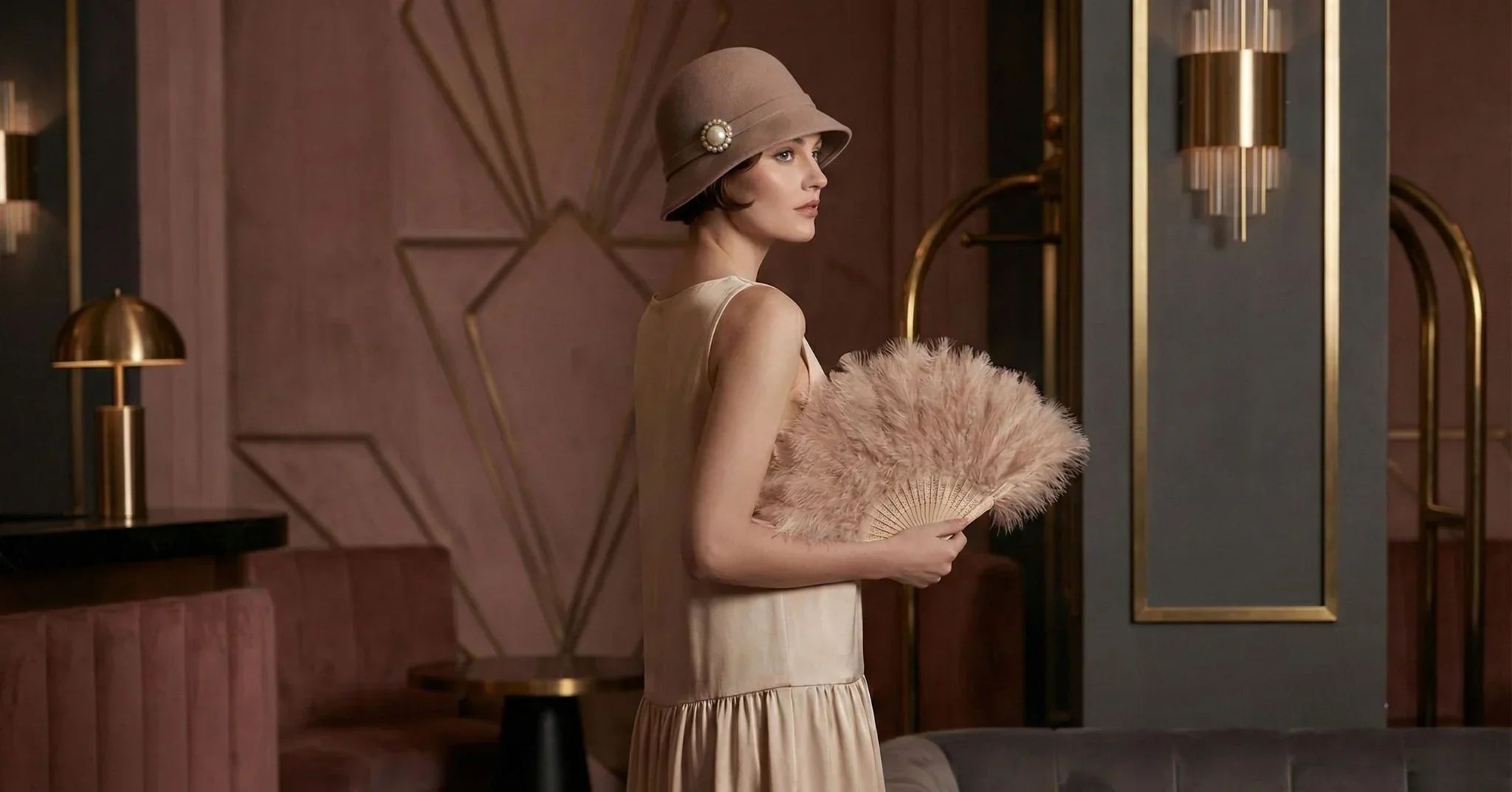 Cloche Hats: Vintage 1920s Style for Modern Women