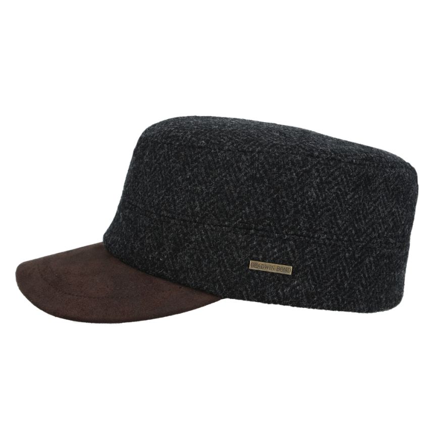 The Novella Hats Herringbone Army Cap is a classic military-inspired cap designed for everyday wear. Made from premium 100% wool, it offers a structured yet relaxed look perfect for casual outfits, outdoor use, and all-season styling.