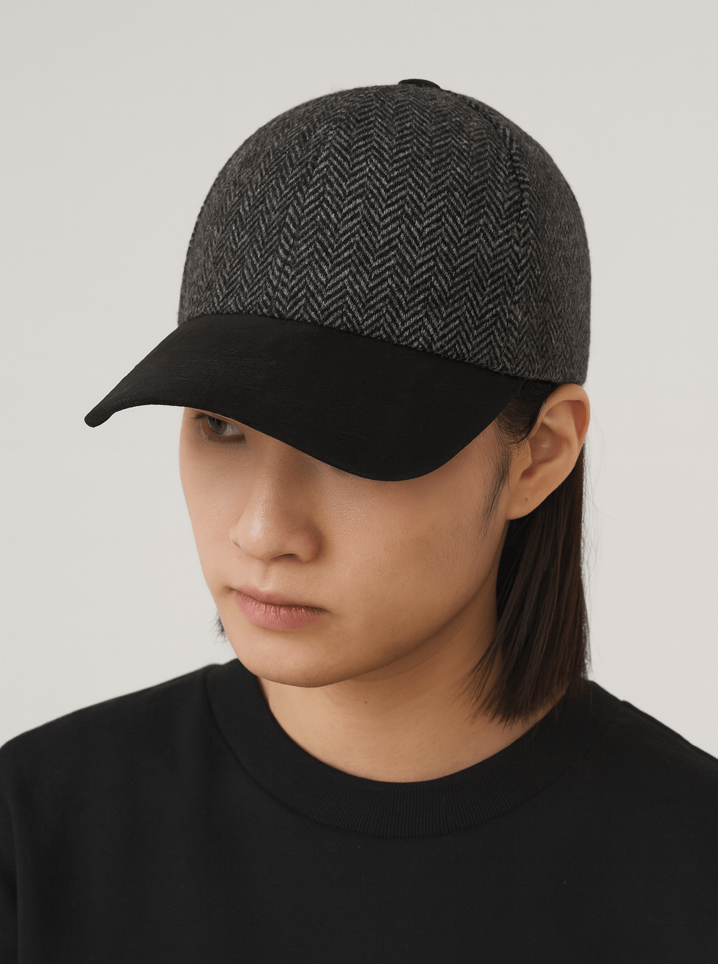 A versatile unisex cap that brings smart, heritage-inspired style to any outfit.