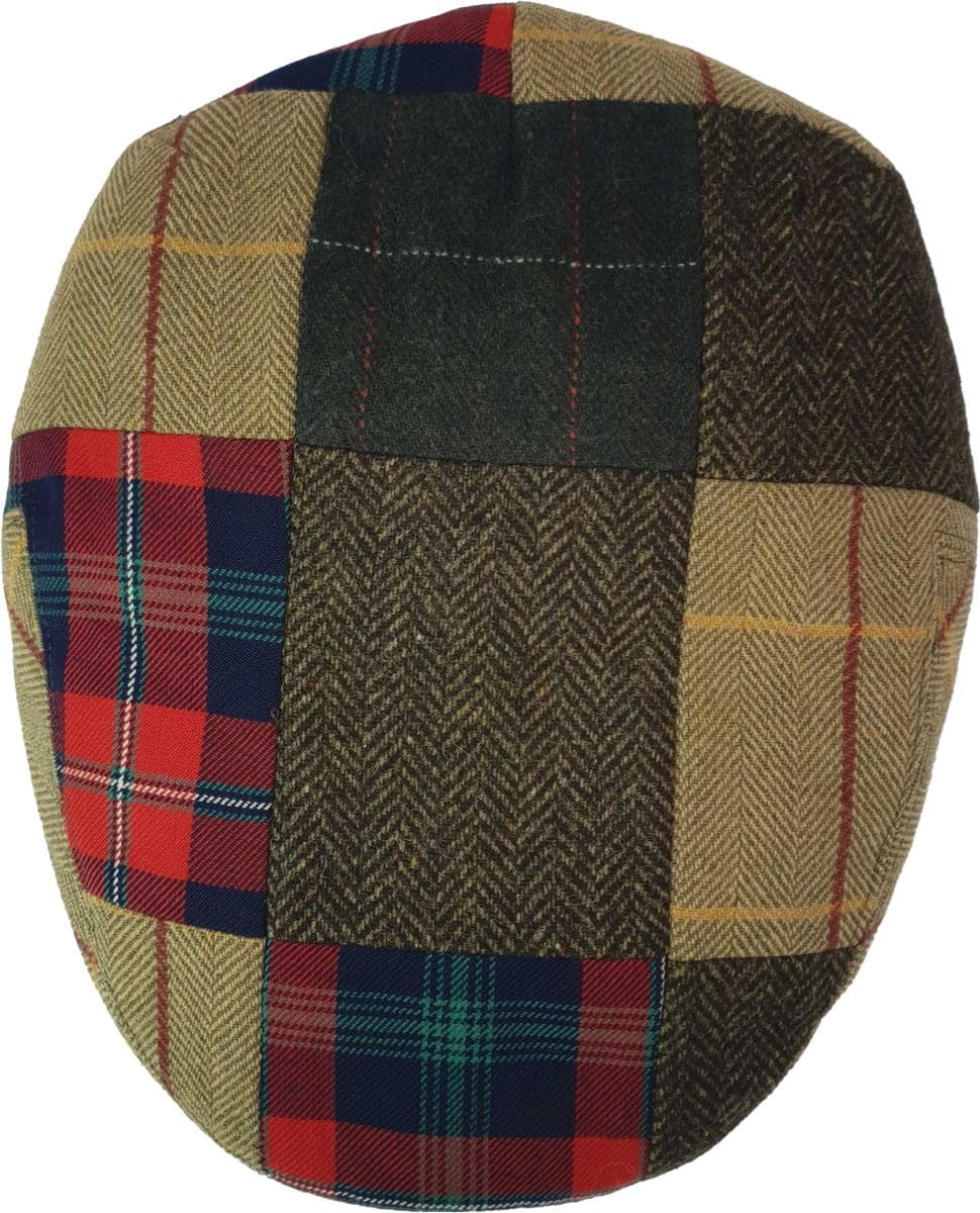Authentic Italian-inspired patchwork flat cap (Bunnet), crafted from wool-polyester blend with satin lining. Each 27x25cm cap features traditional Southern Italian design from the 1800s. Available in S-XL (56-60cm). 