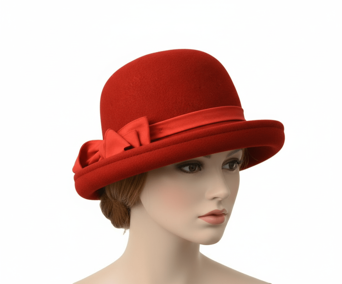 Women's Vintage Wool Felt Cloche Hat - Red